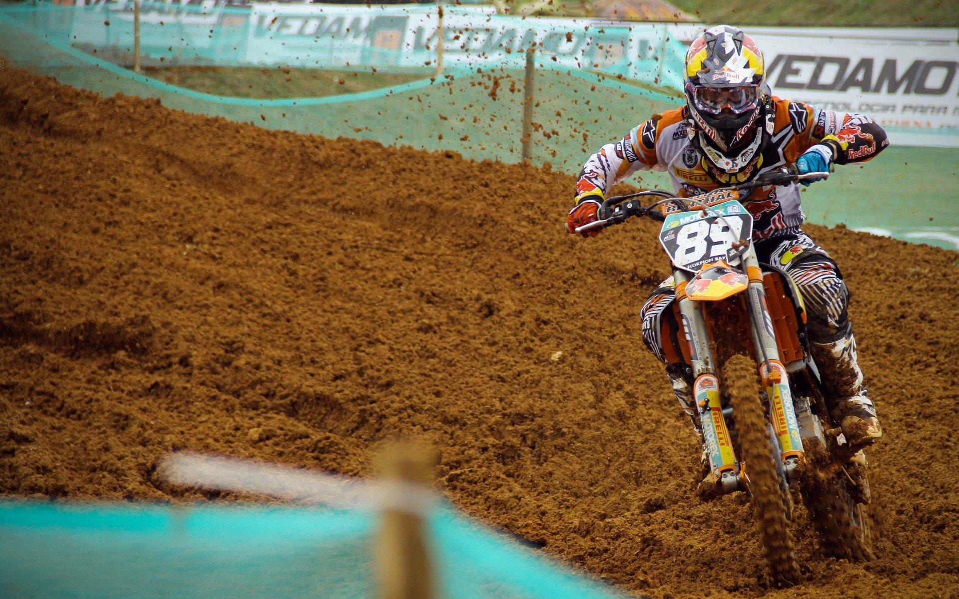 姆巴佩梅开二度助巴黎圣日耳曼登顶法甲积分榜